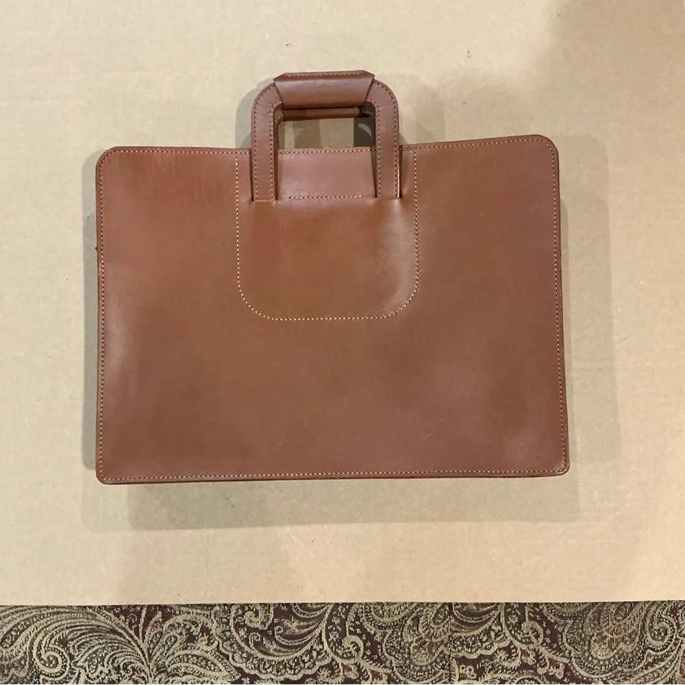 Elegant Brown Leather Men's Bag